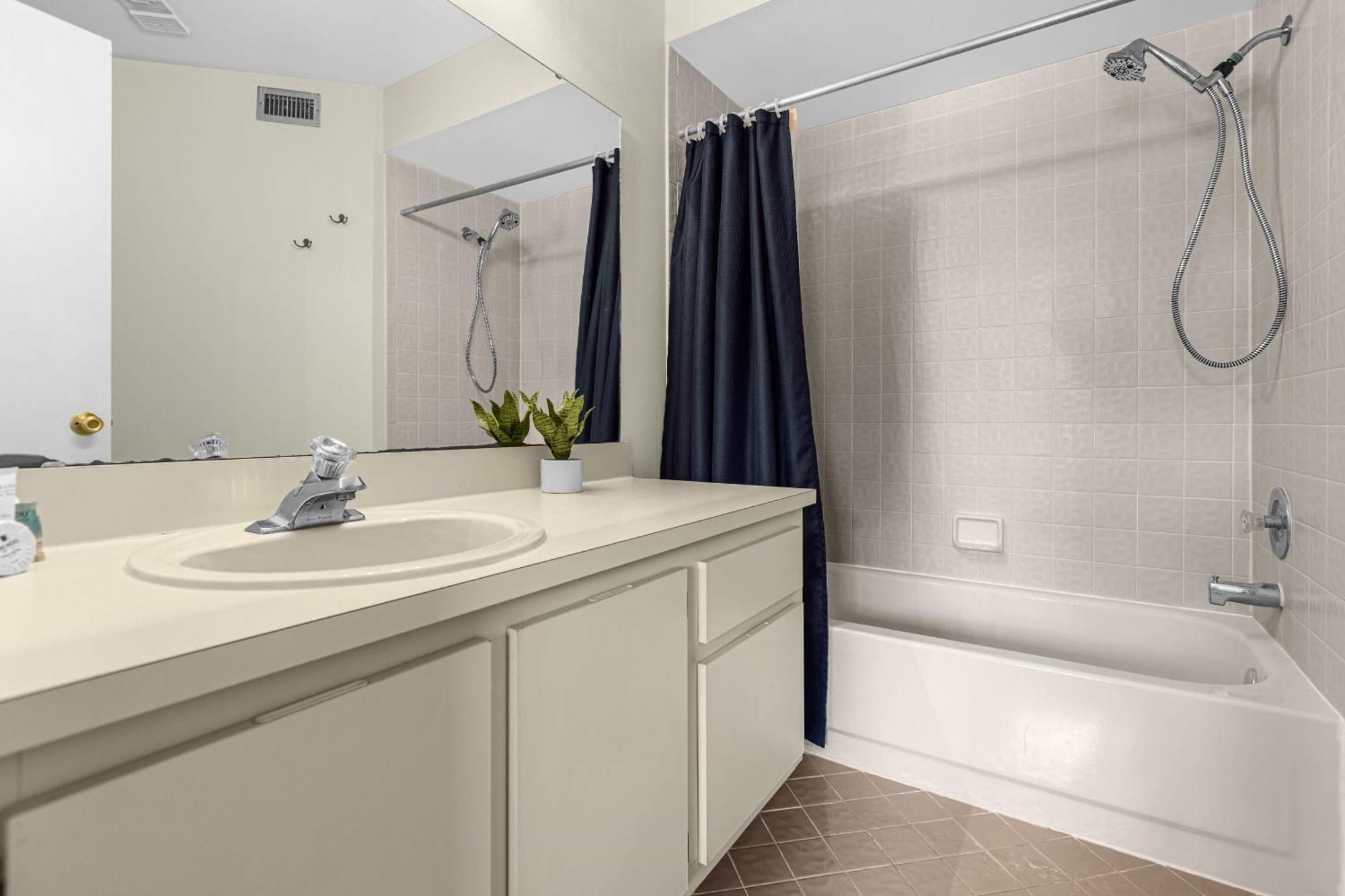 Modern Cozy 2Br Condo Near Disney Orlando Exterior photo